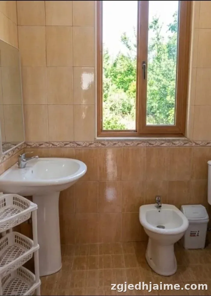 APARTAMENT 1+1. 30000 LEKE. QYTET STUDENTI — foto 2