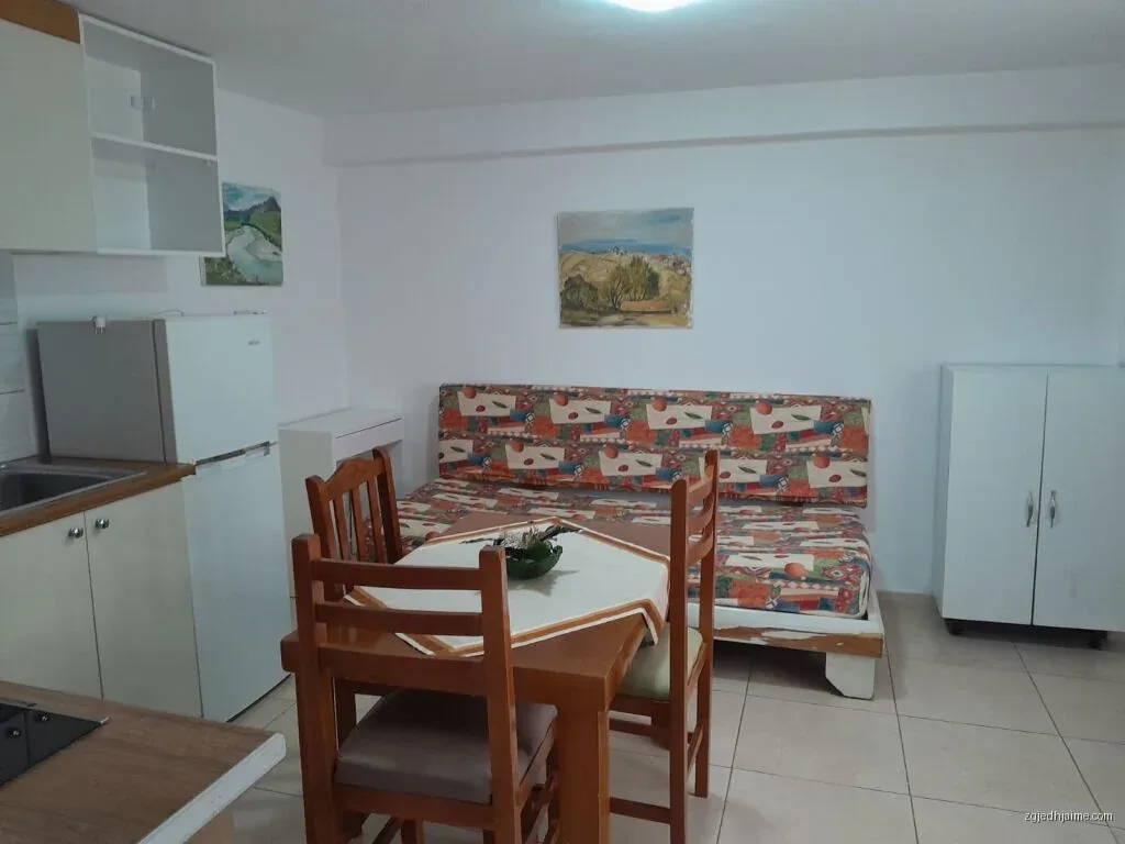 APARTAMENT 1+1. 28000 LEKE.RRUGA 5 MAJI — foto 3
