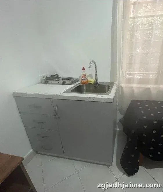 GARSONIERE 250 EURO VILAT AMERIKANE — foto 2