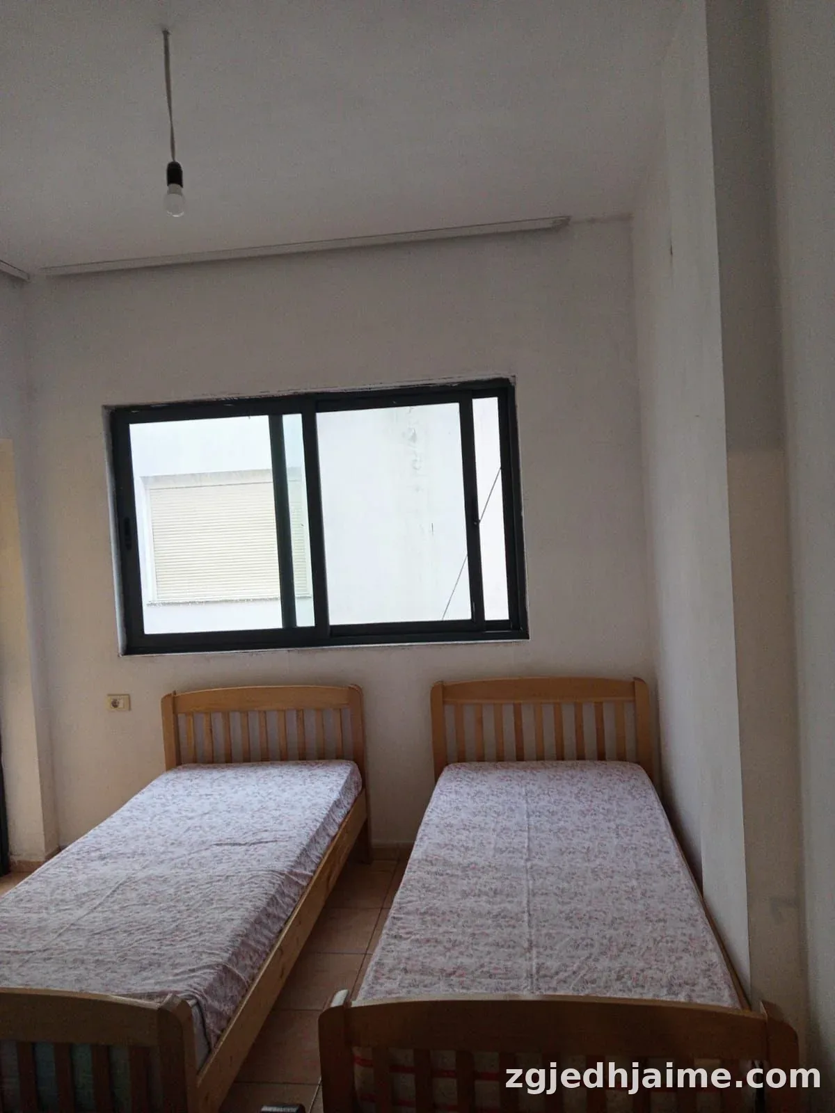 APARTAMENT 1+1. 35000 LEKE.RRUGA 5 MAJI — foto 1