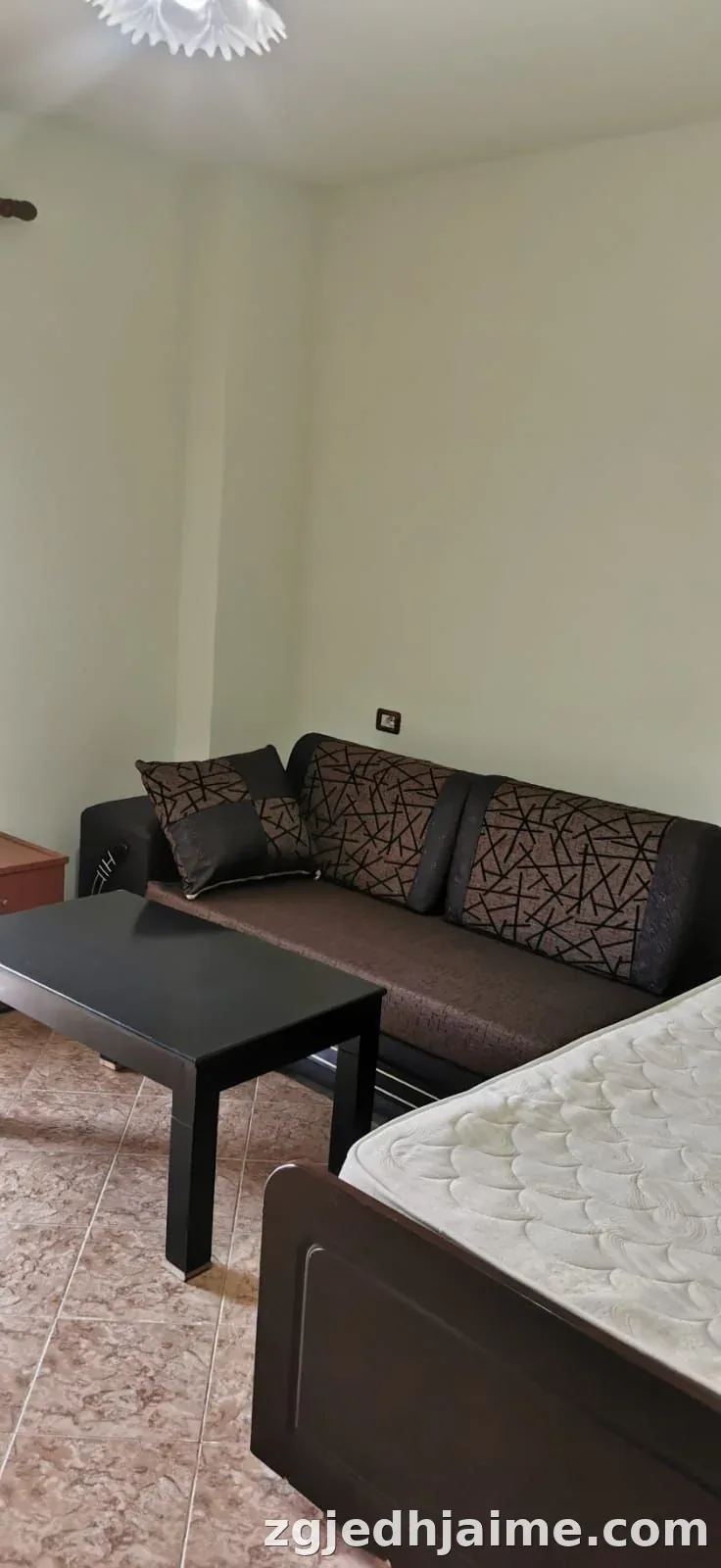 Garsionere 22000 leke.Rruga e Burgut — foto 2
