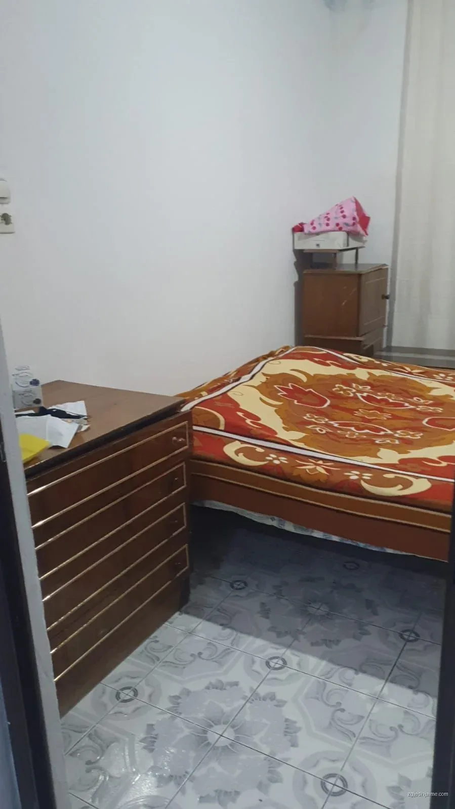 APARTAMENT 1+1. 30000 LEKE.PAS UNIVERSITETIT MESDHETAR — foto 2
