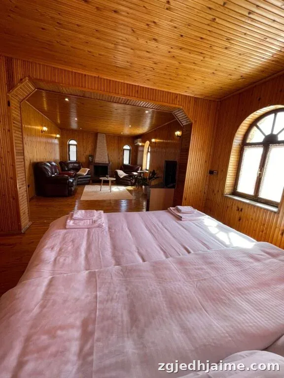 APARTAMENT 2+1.  35000 LEKE.PAS UNIVERSITETIT TE MJEKSIS. — foto 2