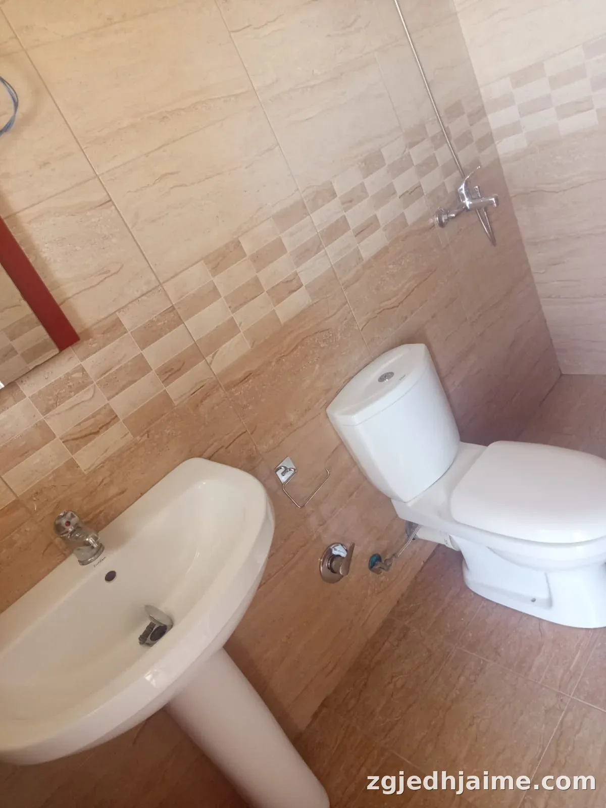 GARSIONERE 24000 LEKE.ISH TREGU ELEKTRIK — foto 3