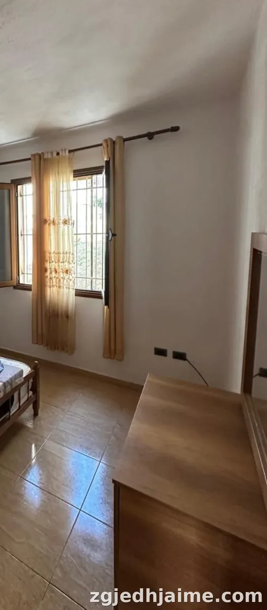 APARTAMENT 1+1. 35000 LEKE.ISH FUSHA E AVIACIONIT