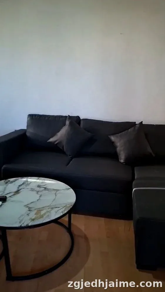 APARTAMENT 1+1 35,000 LEKE RRUGA JORDAN MISJA — foto 1