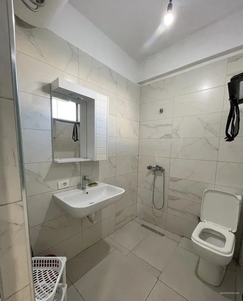 GARSIONERE 28000 LEKE.PALLATIT TE SPORTIT ASLLAN RUSI — foto 1