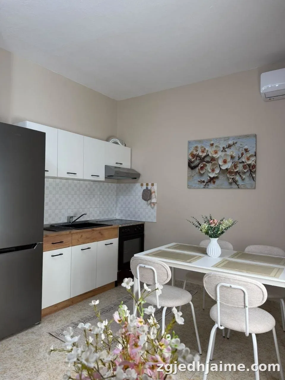 APARTAMENT 1+1 70,000 LEKE PRANE FAKULTETIT EKONOMIK — foto 2