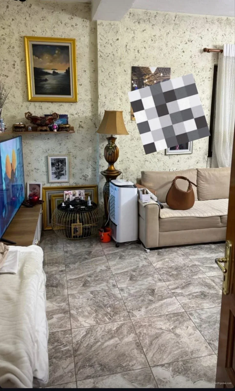 APARTAMENT 1+1. 40000 LEKE.ISH PARKU I AUTOBUZAVE — foto 3