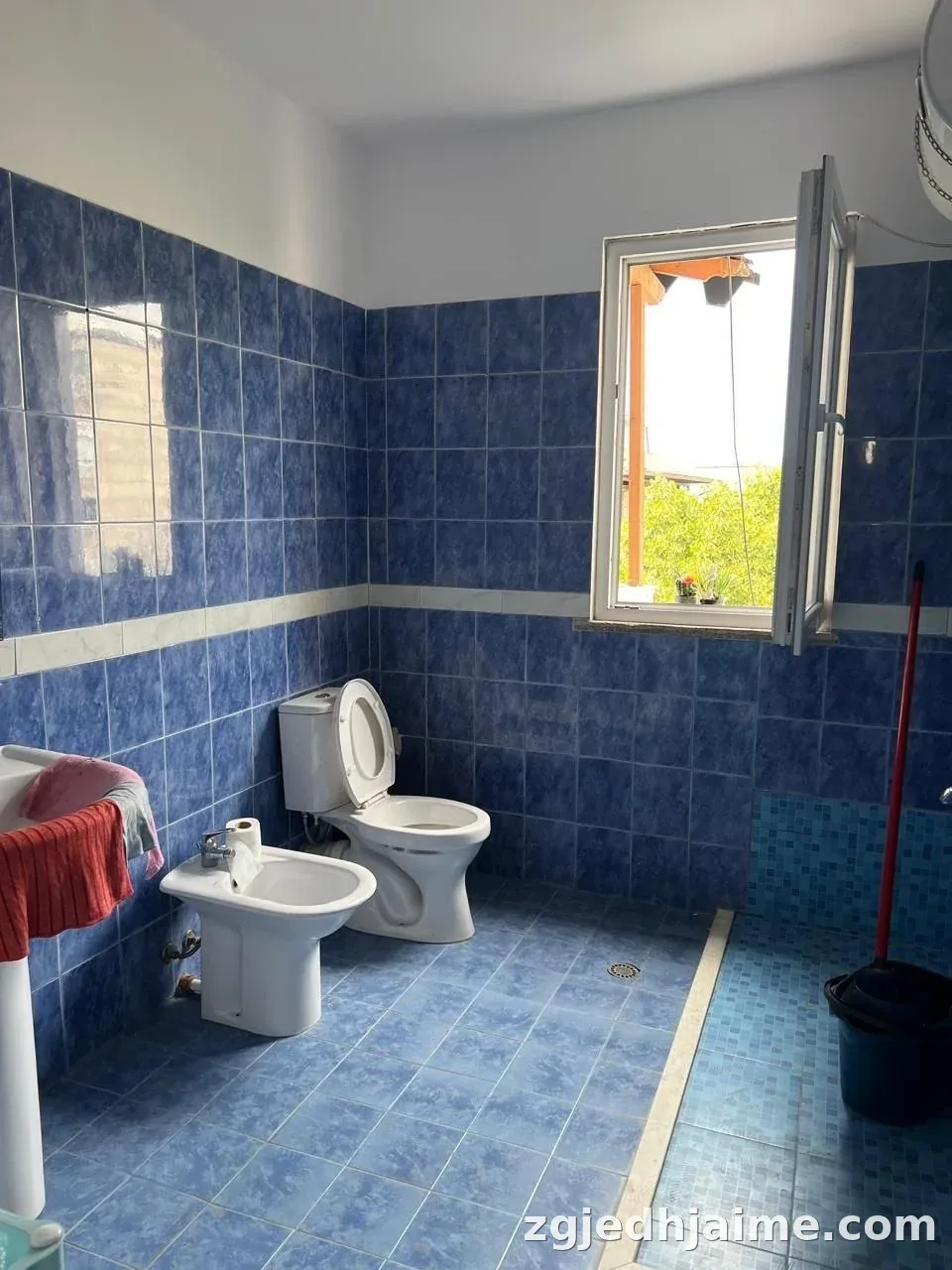 APARTAMENT 3+1 70,000 LEKE RRUGA E DIBRES — foto 5