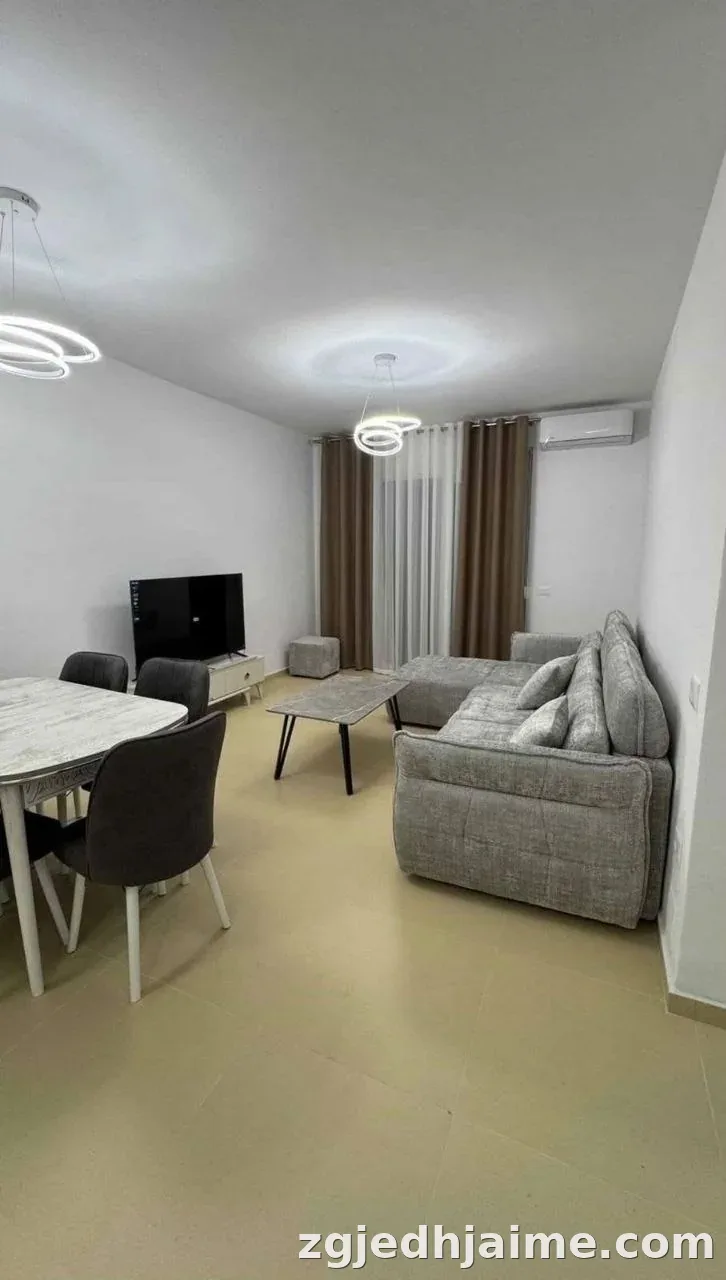 APARTAMENT 2+1 65,000 LEKE ISH PARKU I AUTOBUZAVE — foto 1