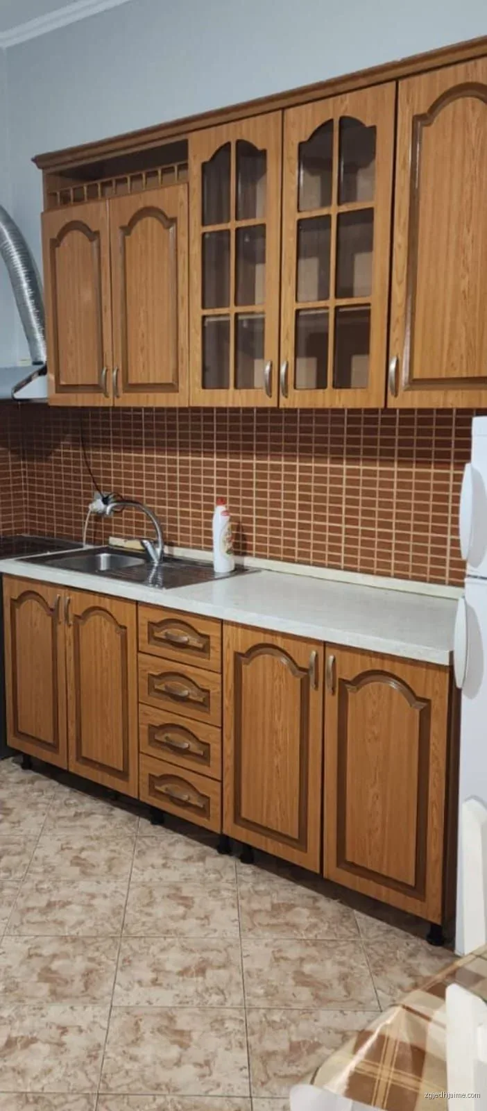 GARSIONERE 21000 LEKE.ZOGU I ZI — foto 1