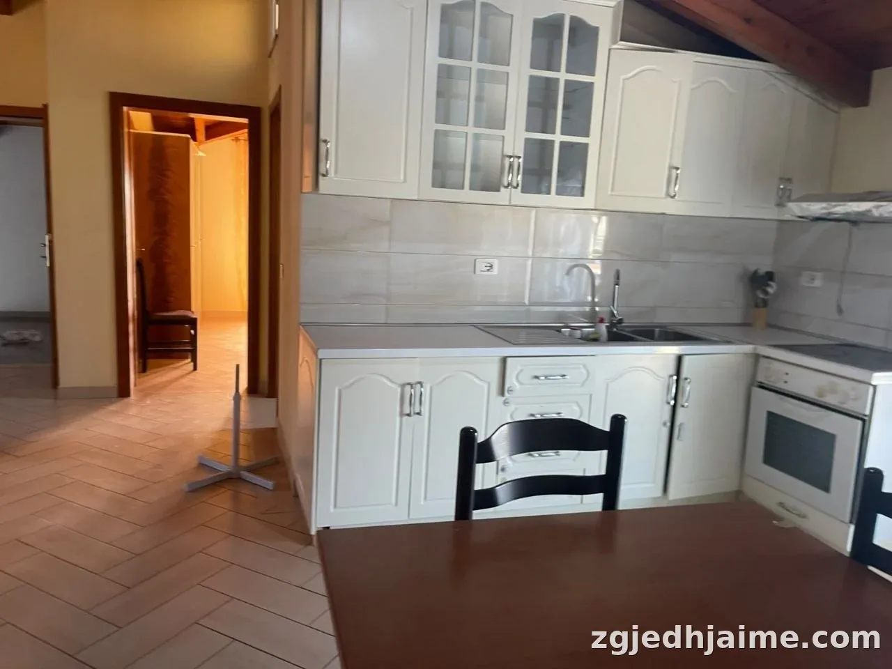 APARTAMENT 1+1 35,000 LEKE SPITALI AMERIKAN 3 — foto 2