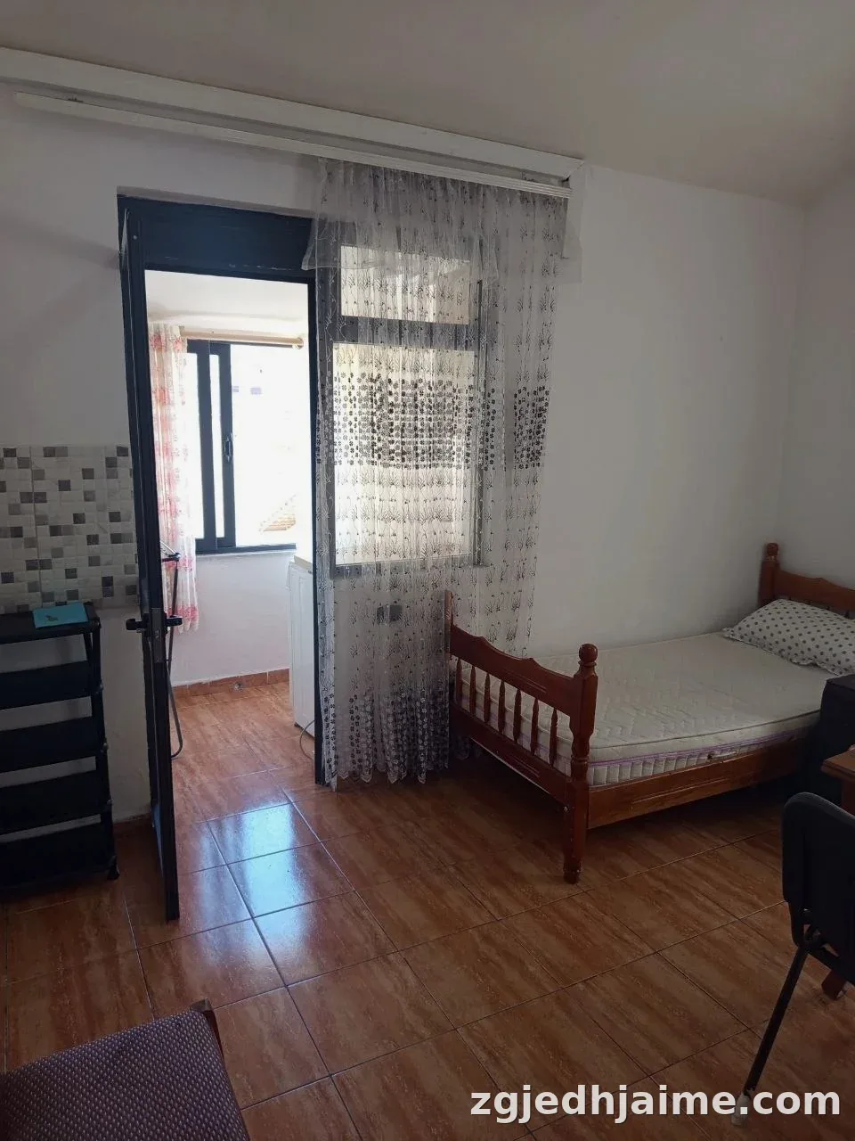 GARSONIERE 30,000 LEKE QYTET STUDENTI — foto 3