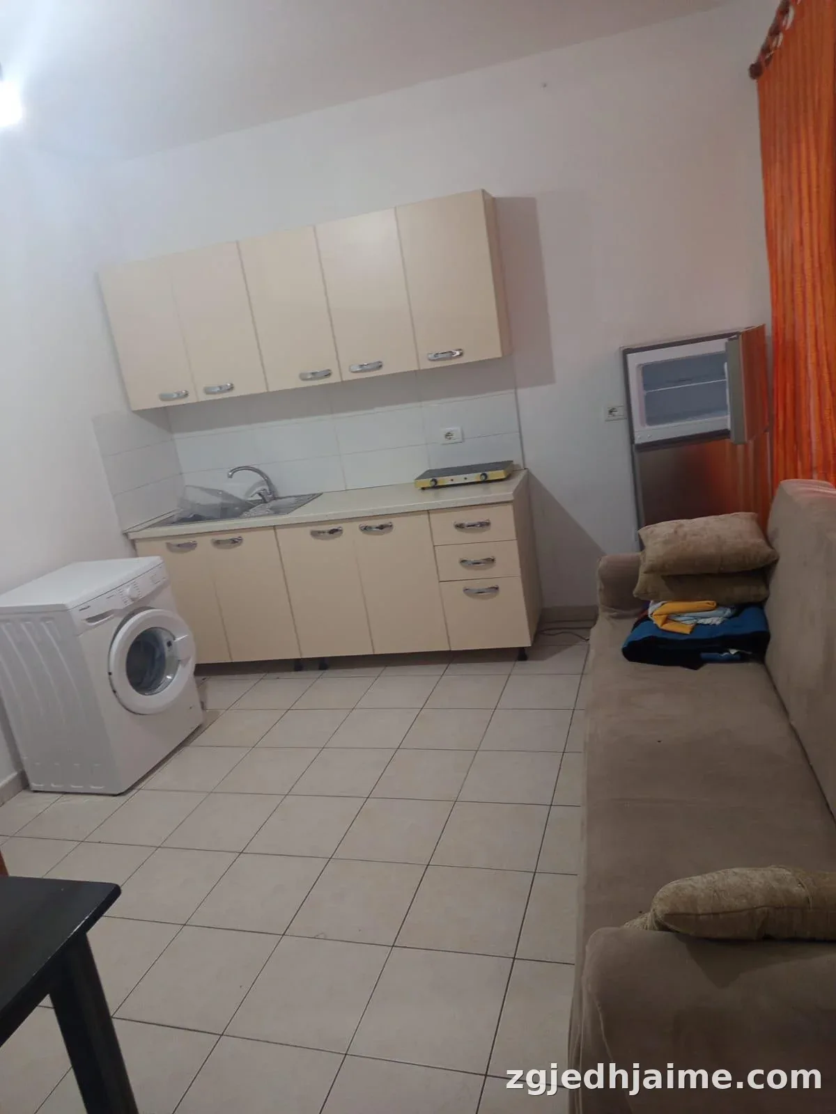 APARTAMENT 1+1. 30000 LEKE.QYTET STUDENTI — foto 1