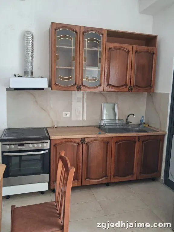 APARTAMENT 1+1. 35000 LEKE.FAKULTETI EKONOMIK — foto 1