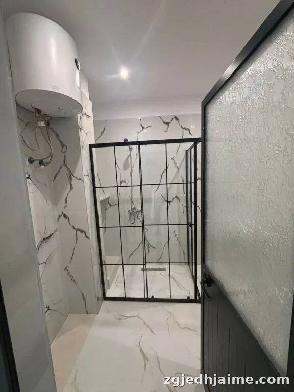 APARTAMENT 1+1. 42000 LEKE.RRUGA E ELBASANIT — foto 4
