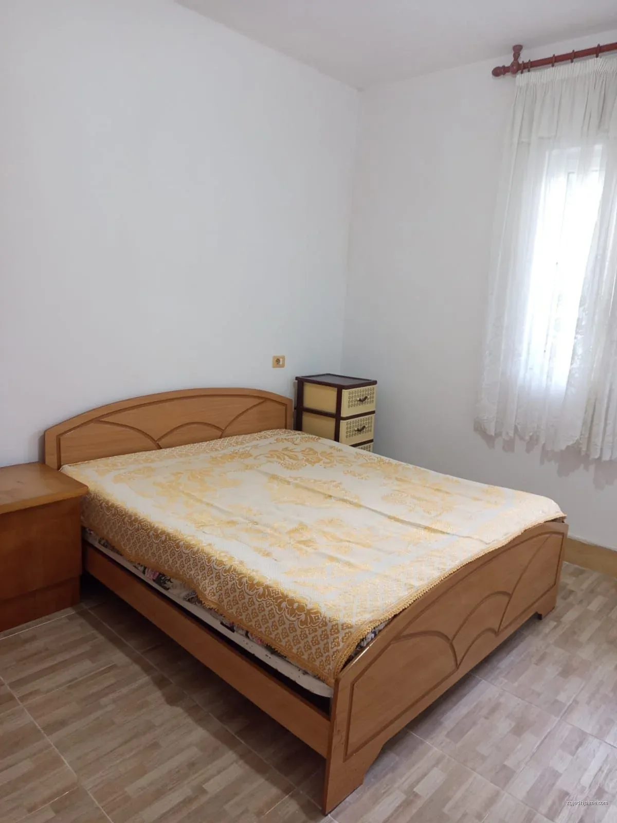 APARTAMENT 1+1. 33000 LEKE.ISH FUSHA E AVIACIONIT — foto 1
