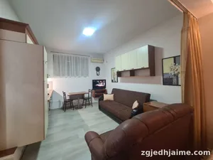 Foto 1/3