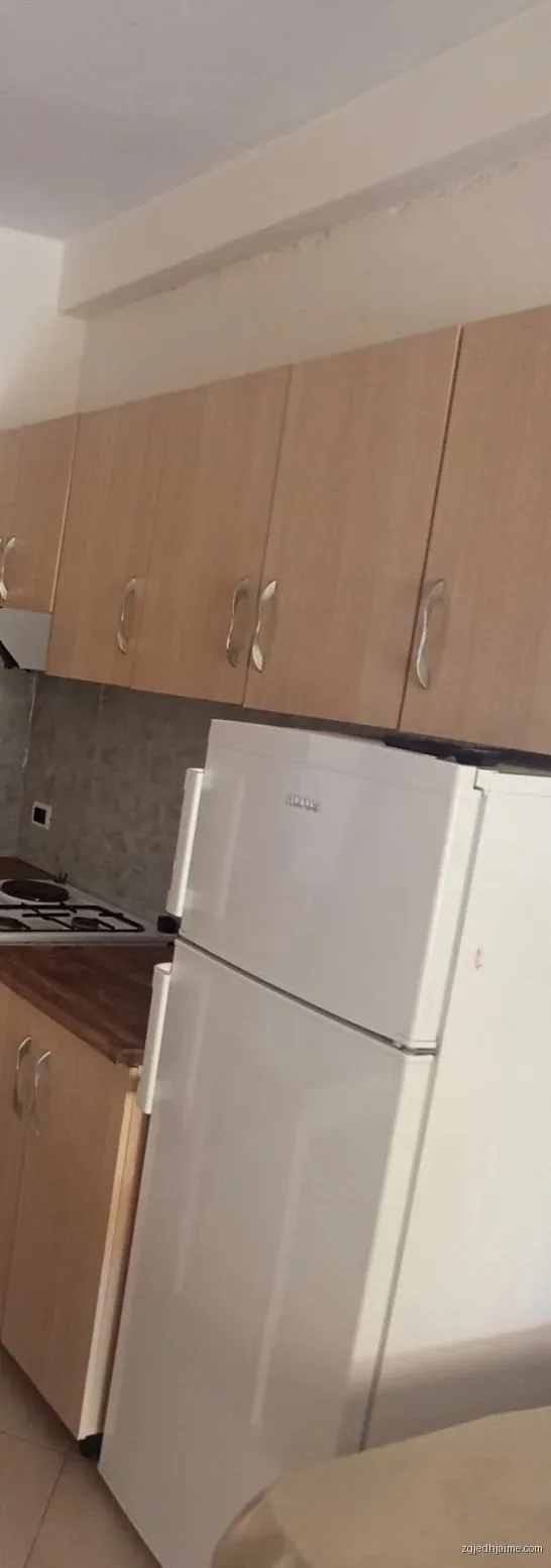 GARSIONERE 18000 LEKE. DHE APARTAMENT 1+1. 21000 LEKE.PALLATI GRAND.ISH TREGU ELEKTRIK — foto 3