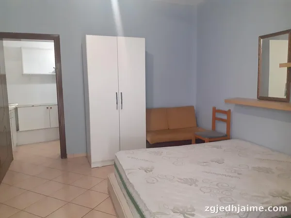 GARSIONERE 20000 LEKE.LAPRAKE