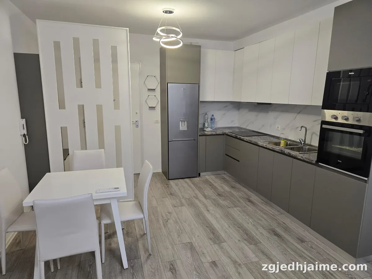 Apartment 1+1 në Qendër — foto 1