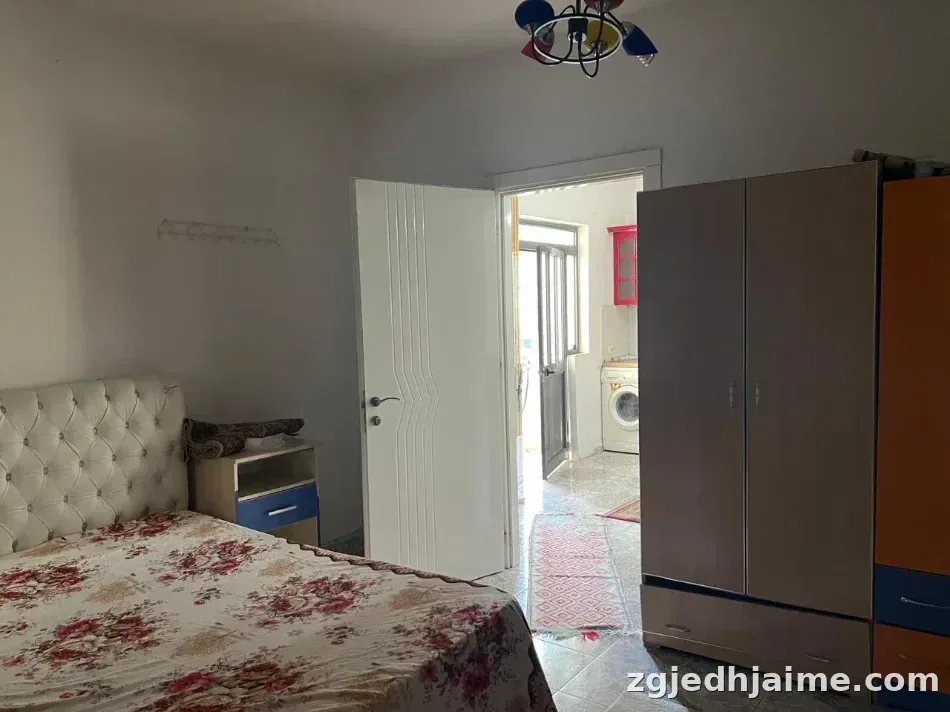 APARTAMENT 1+1. 280000 LEKE.UNIVERSITETI I MJEKSIS — foto 2