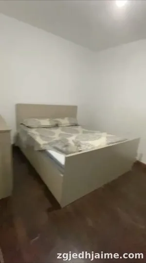 Foto 1/4