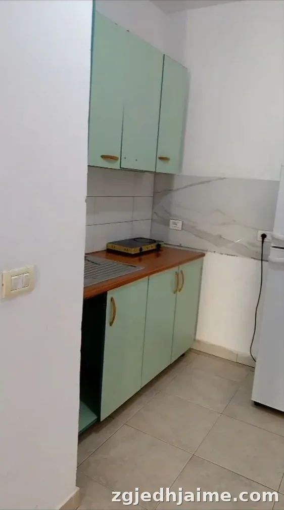 APARTAMENT 1+1 28,000 LEKE QYTET STUDENTI — foto 3