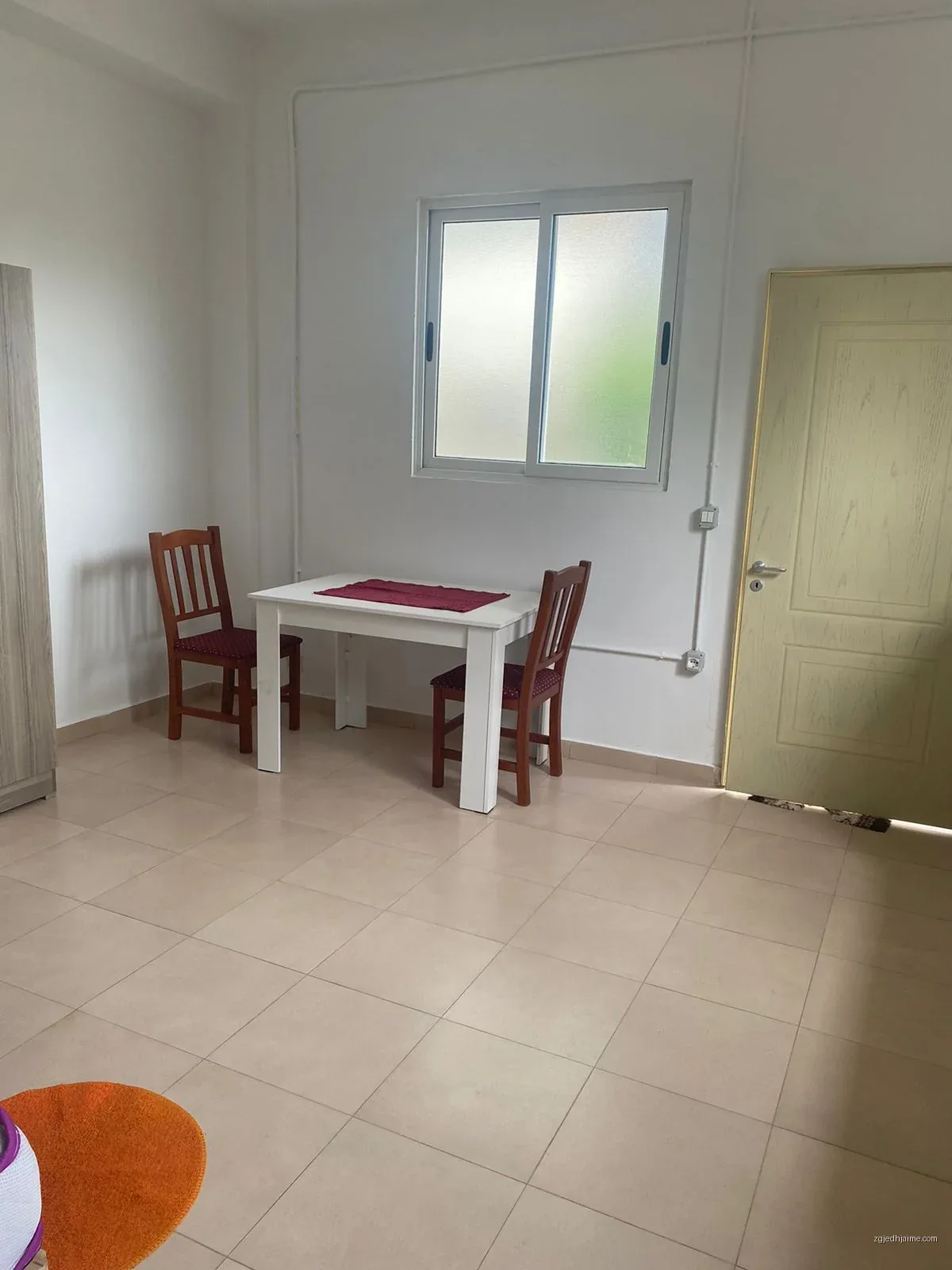 Garsionere 27000leke.Pallati me shigjeta — foto 4