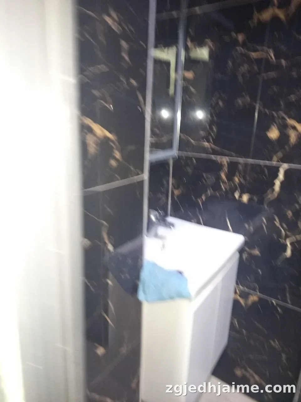GARSONIERE 25,000 LEKE QYTET STUDENTI — foto 3
