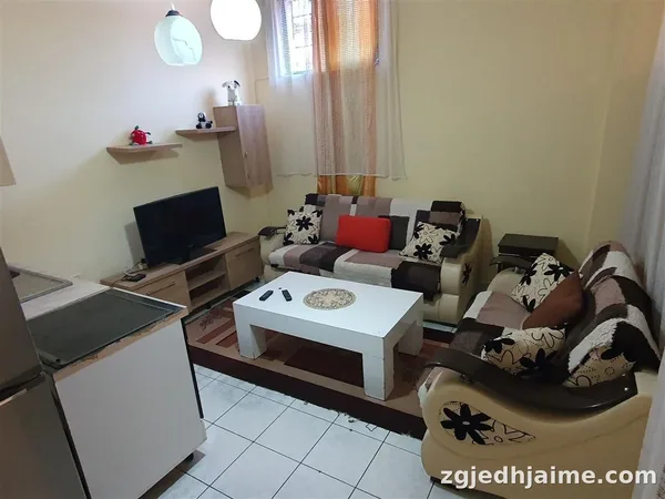 GARSIONERE  26000 LEKE.PAZARI I RI