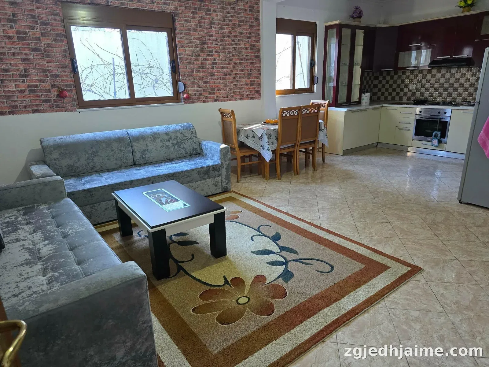 APARTAMENT 1+1. 450 EURO.VILAT AMERIKANE — foto 1
