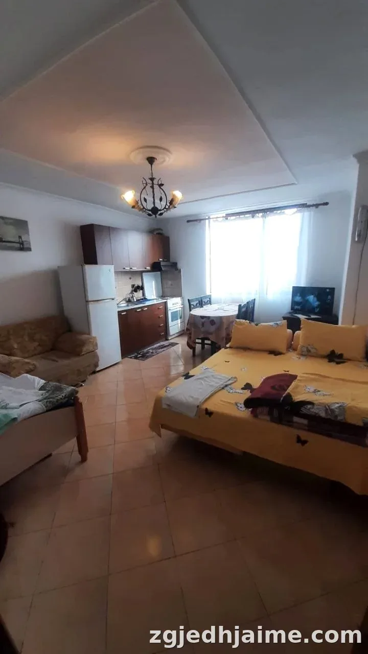APARTAMENT 2+1 50,000 LEKE PRANE PEDIATRISE — foto 1