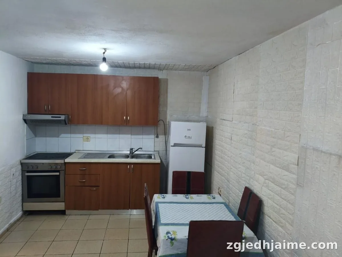 GARSONIERE 20,000 LEKE QYTET STUDENTI — foto 1