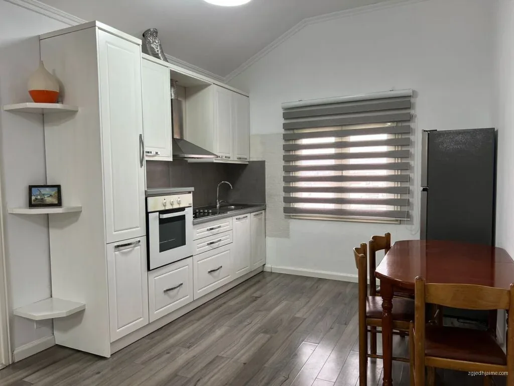 APARTAMENT 2+1. 40000 LEKE.QYTET STUDENTI — foto 4