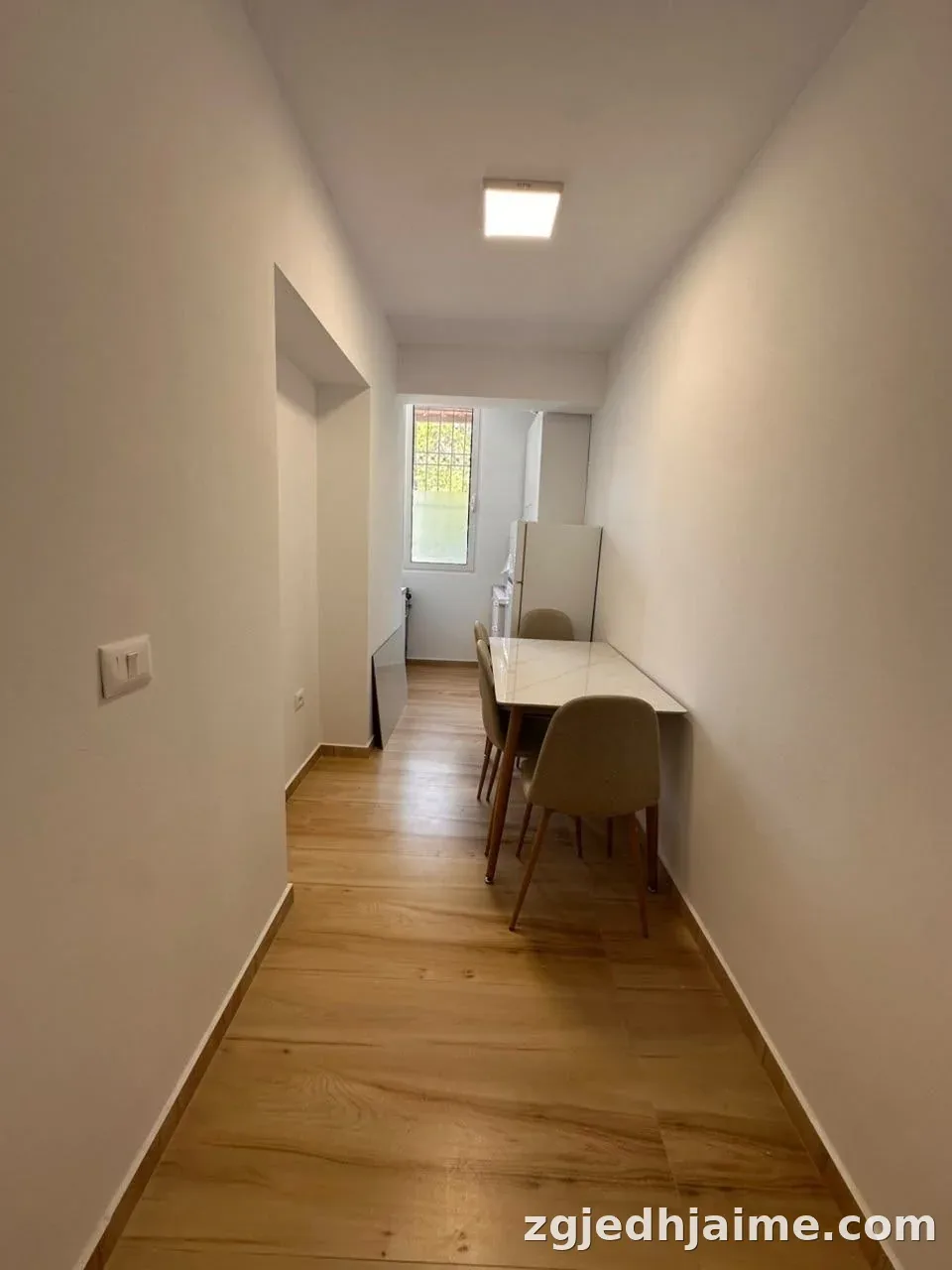 APARTAMENT 1+1 48,000 LEKE ISH-TREGU ELEKTRIK — foto 3