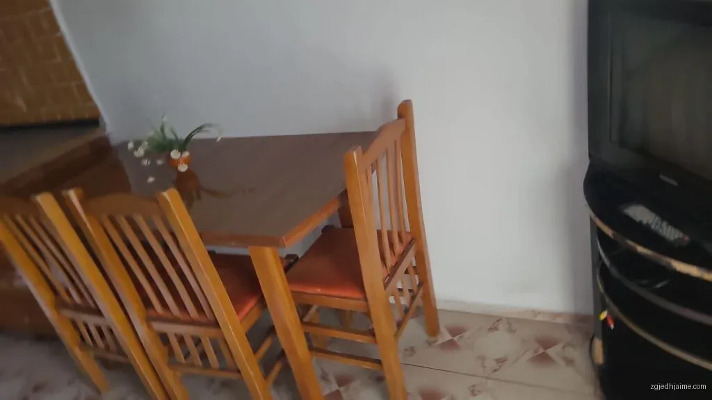 APARTAMENT 2+1. 30000 LEKE. RRUGA 5 MAJI — foto 2