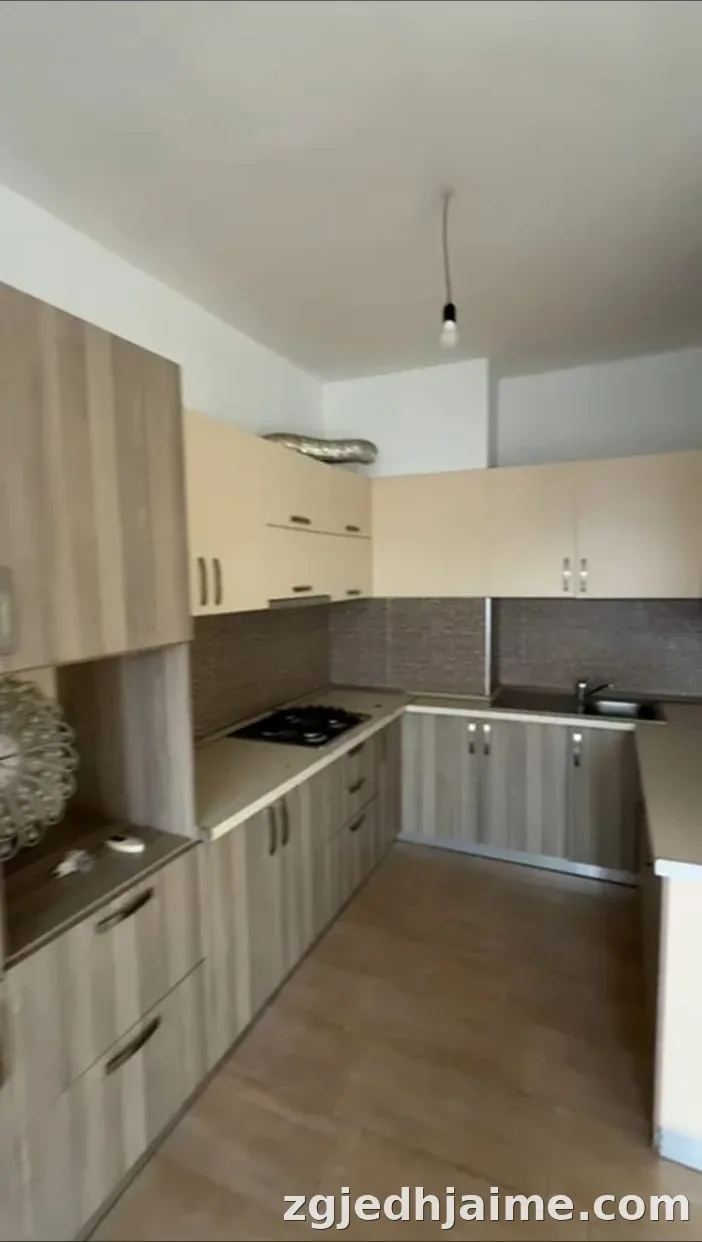 APARTAMENT 1+1. 35000 LEKE.ASTIR. — foto 1
