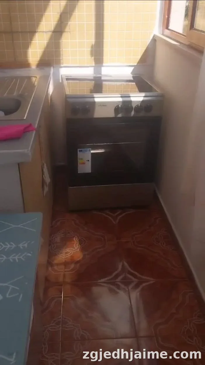 APARTAMENT 1+1 320.000 LEKE.RRUGA E KOKONOZVE — foto 3