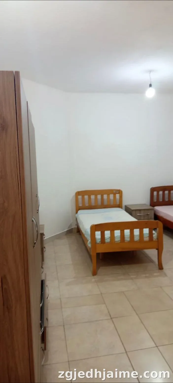APARTAMENT 1+1. 28000 LEKE. QYTET STUDENTI — foto 1