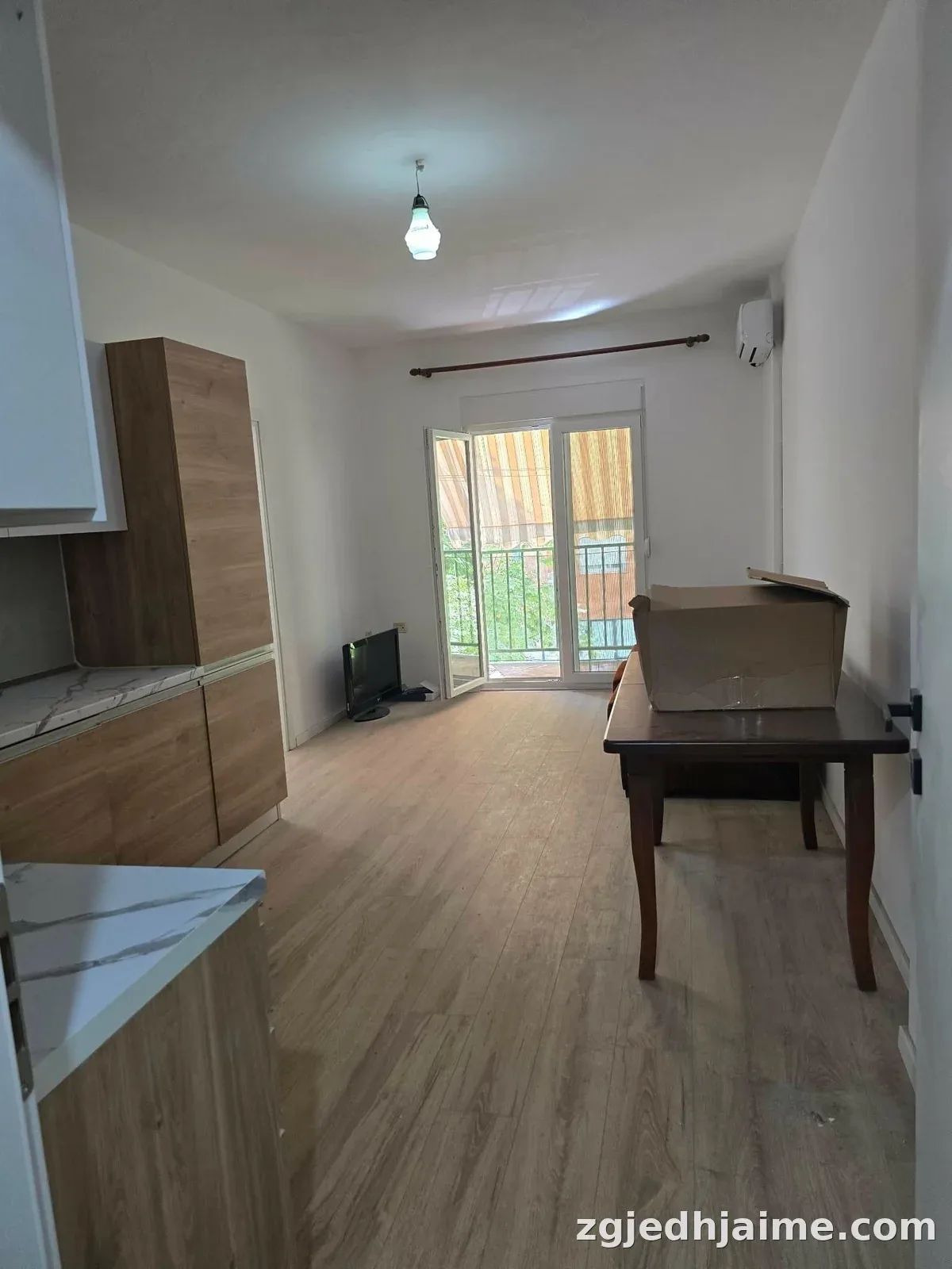 APARTAMENT 2+1.500 EURO.RRUGA 5 MAJI — foto 2