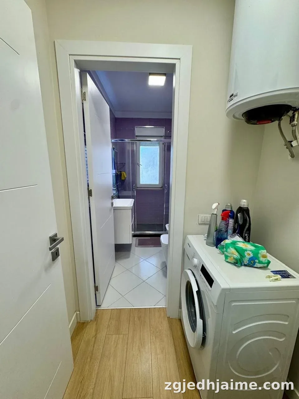 APARTAMENT 1+1 60,000 LEKE 21 DHJETORI — foto 4