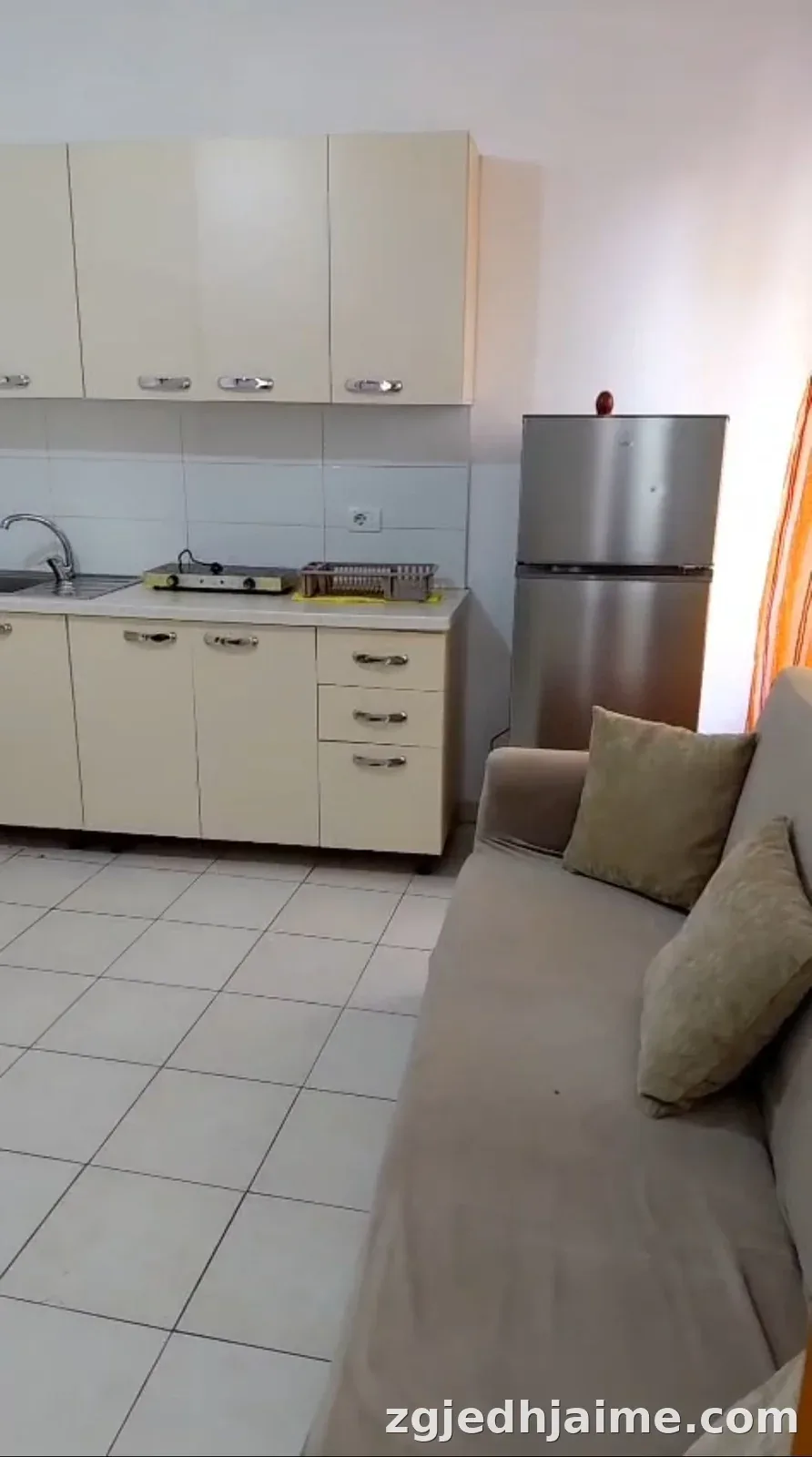 Apartament 1+1 .28000 leke.Qytet studenti — foto 1
