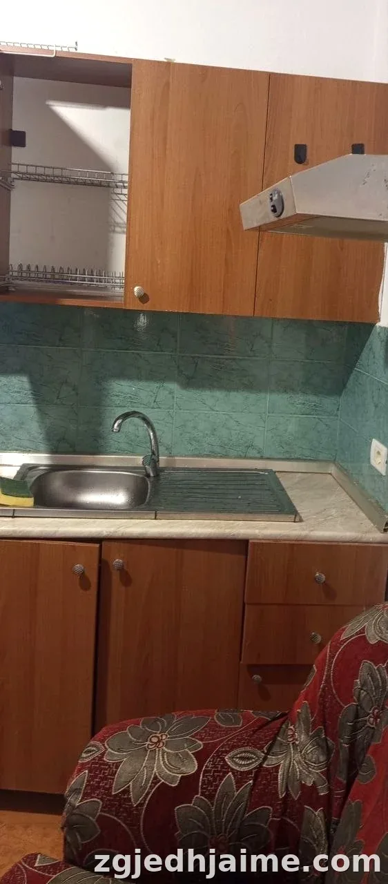 GARSONIERE 21,000 LEKE ZOGU I ZI — foto 3
