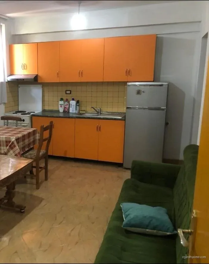 APARTAMENT 1+1. 30000 LEKE.PRANE SHKOLLES BAJRAM CURRI — foto 2