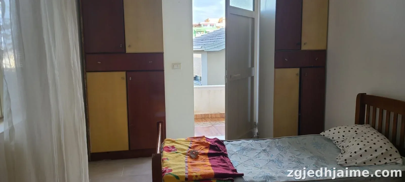 GARSONIERE 28,000 LEKE TREGU ELEKTRIK — foto 1
