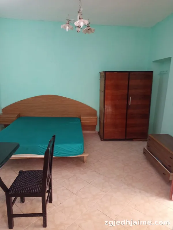GARSIONERE 20000 LEKE,RRUGA 5 MAJI