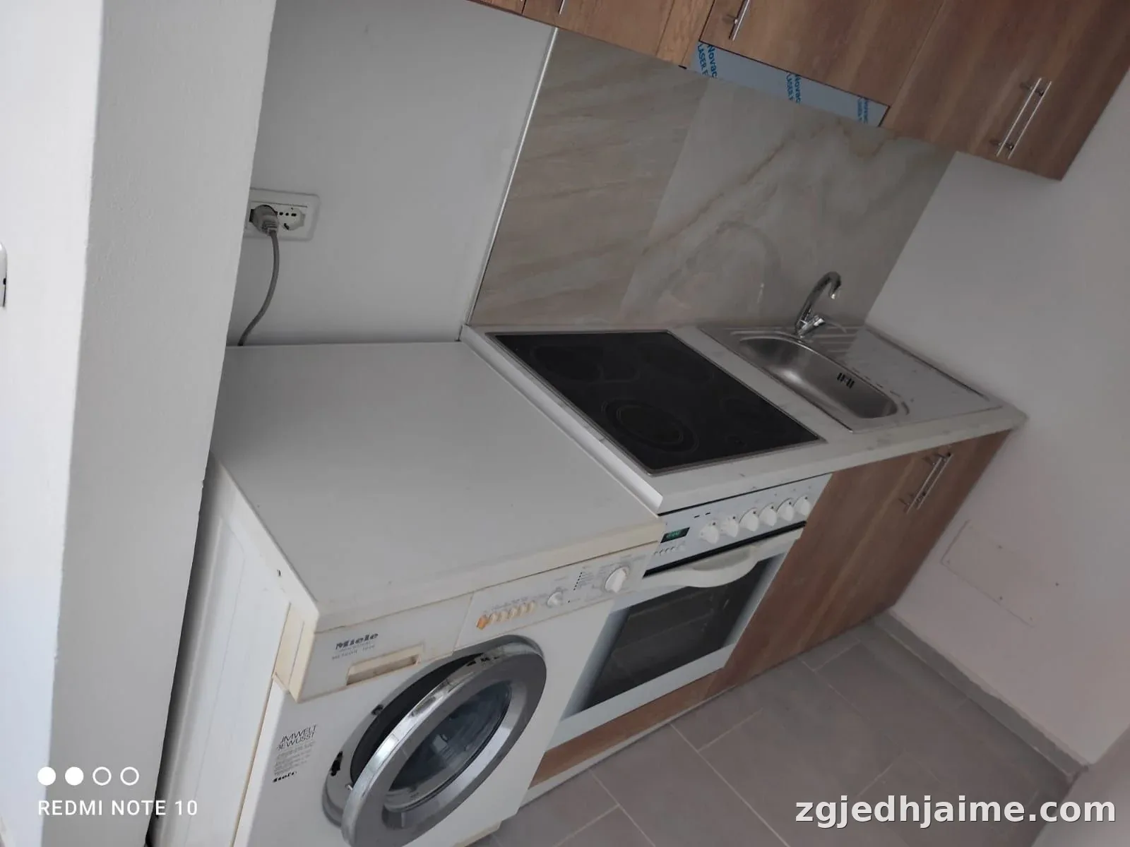 GARSONIERE 27,000 LEKE TREGU ELEKTRIK — foto 2