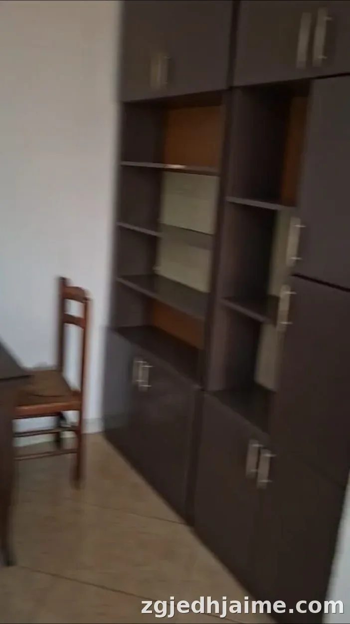 GARSIONERE 30000 LEKE.STACIONI I TRENIT — foto 2